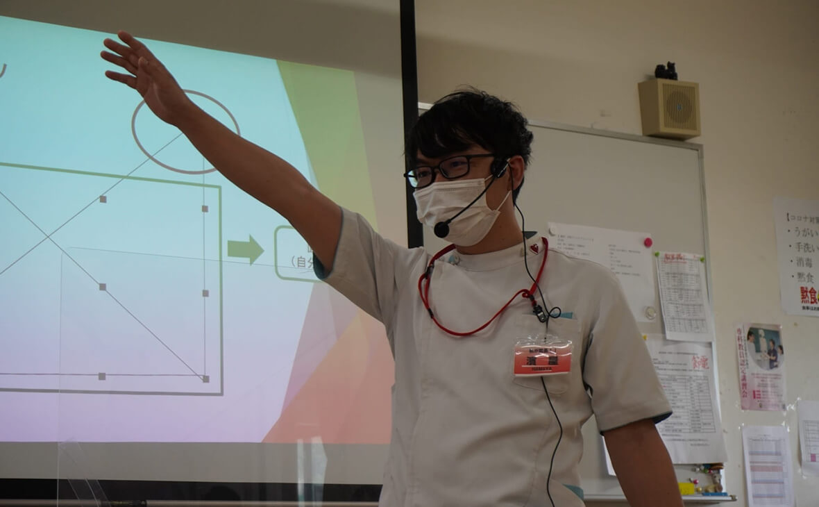 鹿児島第一医療専門学校での講義の写真